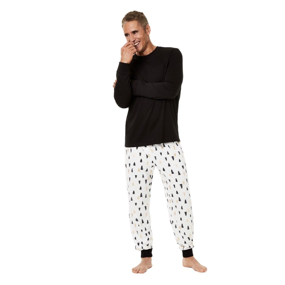 Christmas Pajama Menś Black Long Sleeve Top with White Tree-Print  Pants Size XL